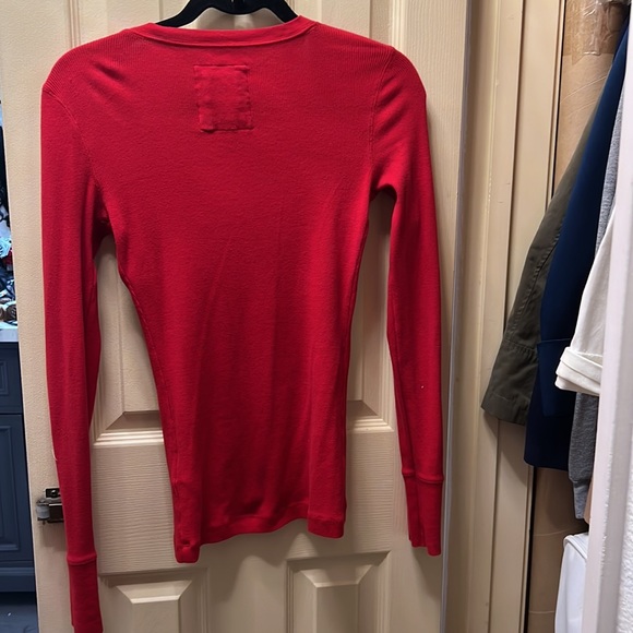 Long sleeve button up - Picture 3 of 4